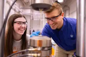 UT students working in a research lab